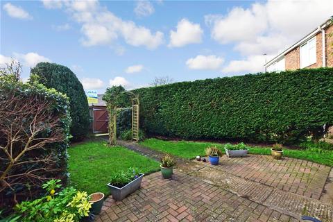 12 Ashdown Crescent, New Romney, TN28 8EU