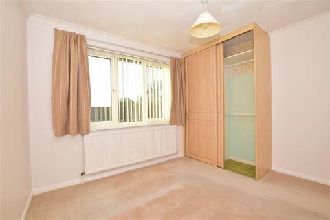 12 Ashdown Crescent, New Romney, TN28 8EU