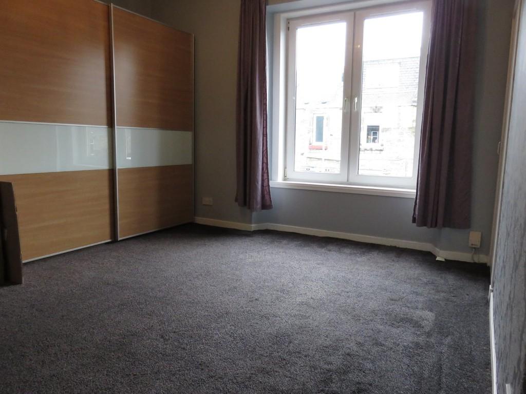 Cloanden Place, Kirkcaldy 2 bed apartment £600 pcm (£138 pw)