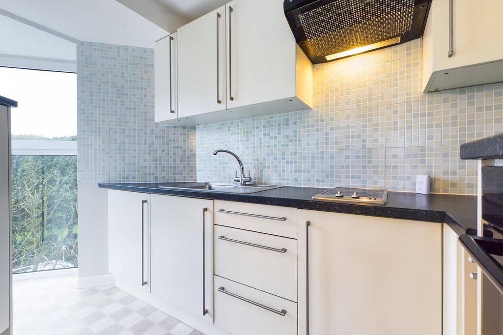 Homepine House, Sandgate Road 1 bed apartment £775 pcm (£179 pw)