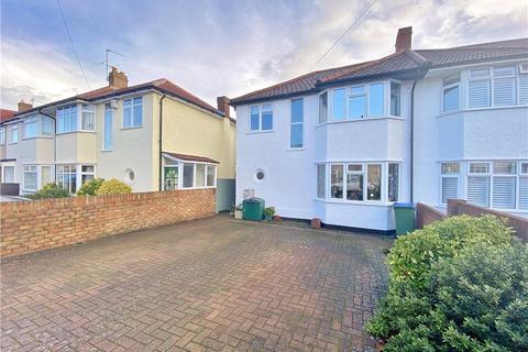 41 Hall Farm Drive, Twickenham, TW2 7PG