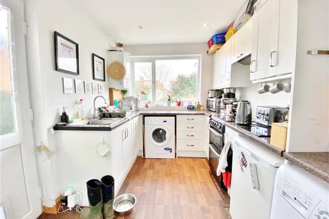 41 Hall Farm Drive, Twickenham, TW2 7PG