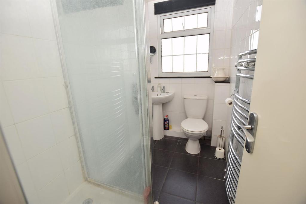 En suite shower room