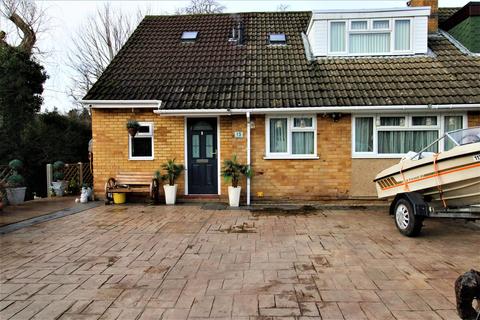 15 Brook Lane, Northampton, NN5 7HL