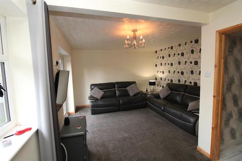 15 Brook Lane, Northampton, NN5 7HL