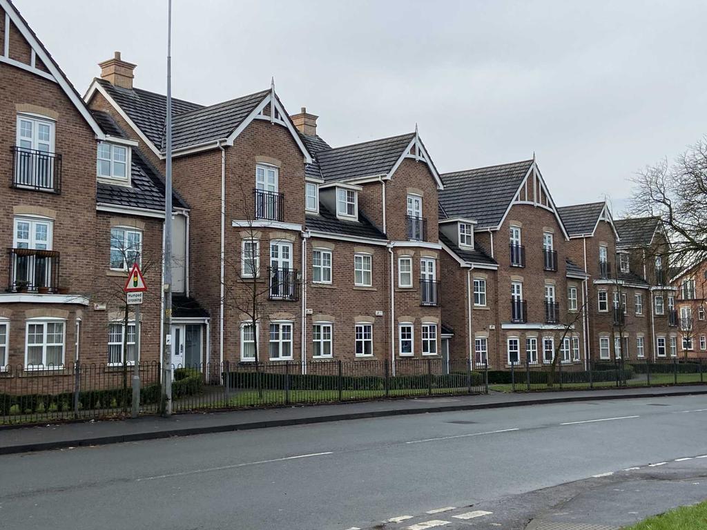 Ellesmere Green, Monton 2 bed apartment £800 pcm (£185 pw)