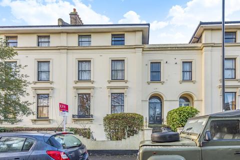 178a Lewisham Way, London, SE4 1UU