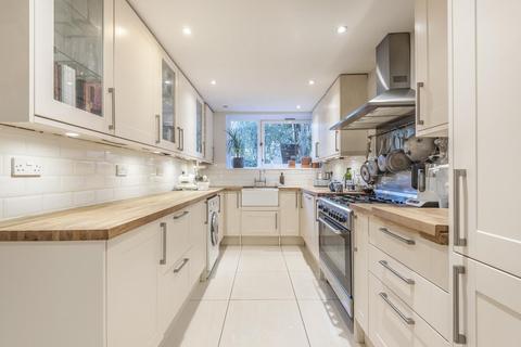 178a Lewisham Way, London, SE4 1UU