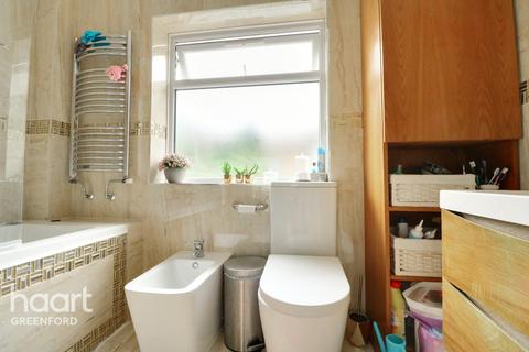 66 Sunley Gardens, Perivale, Greenford, UB6 7PE