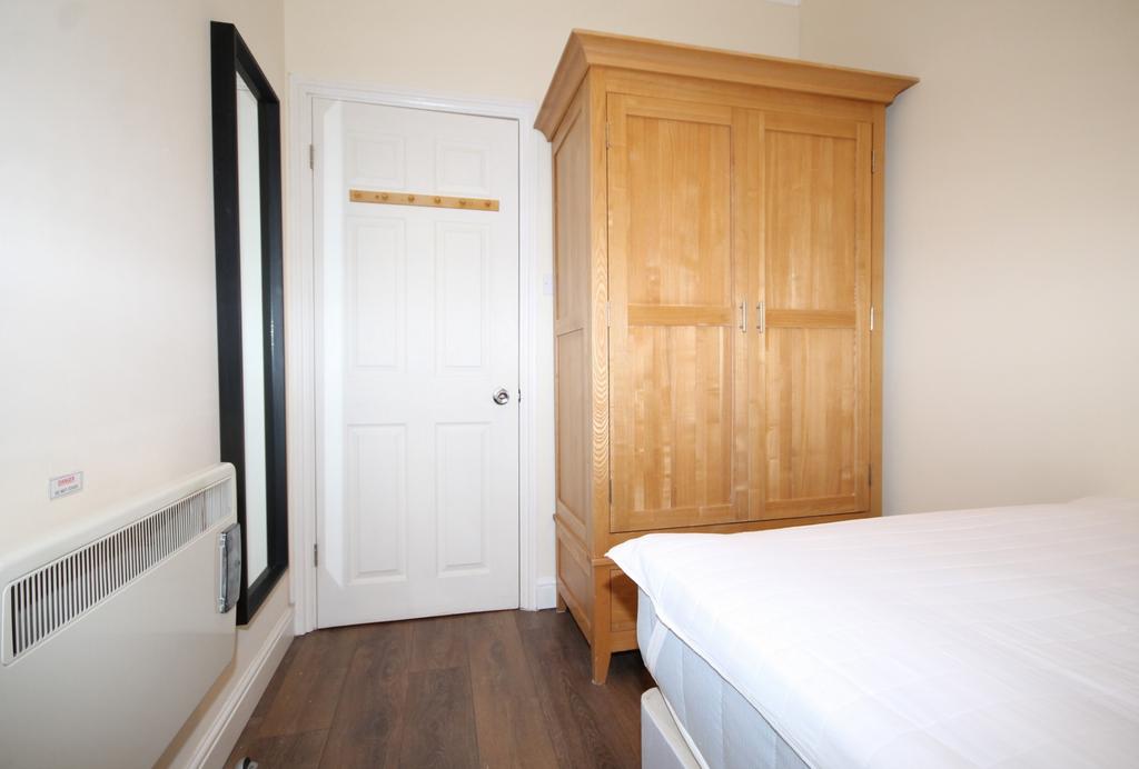 Bedroom2