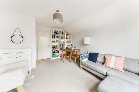Flat C, 55 Alkham Road, London, N16 6XE