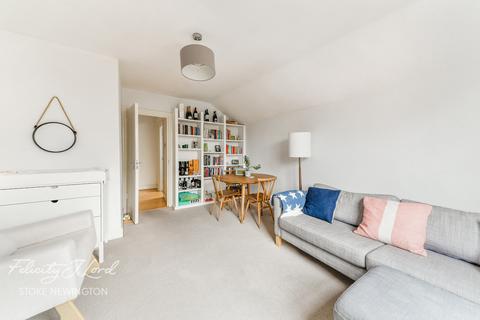 Flat C, 55 Alkham Road, London, N16 6XE
