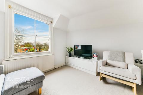 Flat C, 55 Alkham Road, London, N16 6XE