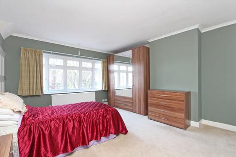 31 Queen Annes Gardens, Ealing, London, W5 5QD