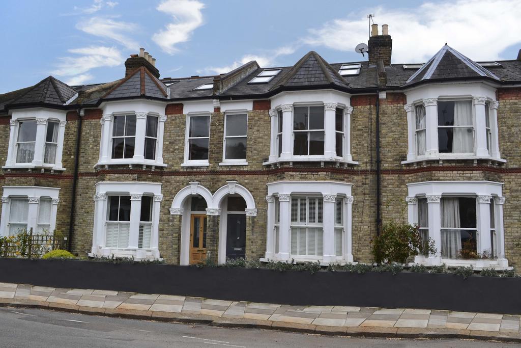 Ulysses Road, West Hampstead NW6 1 bed flat for sale £374,999