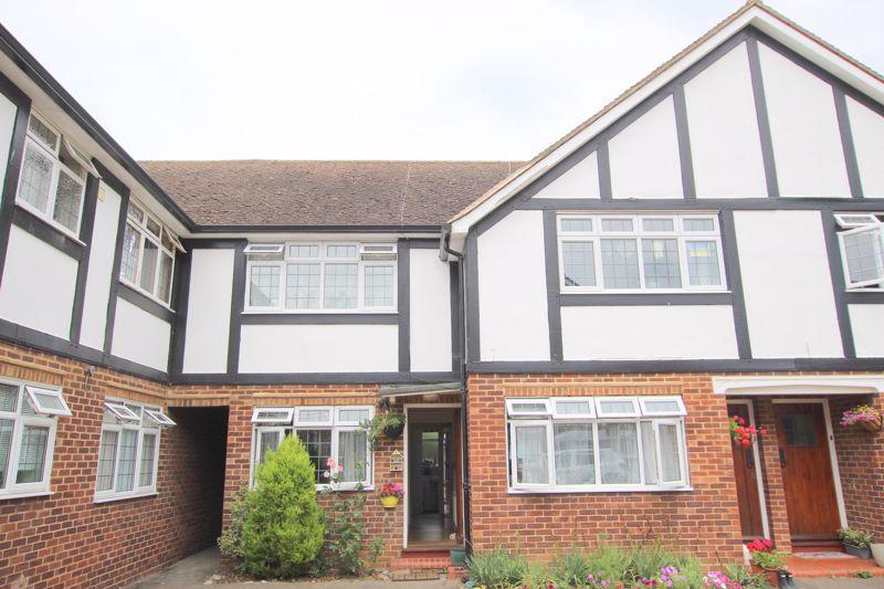 Bridge Road, Epsom 2 bed apartment £1,550 pcm (£358 pw)