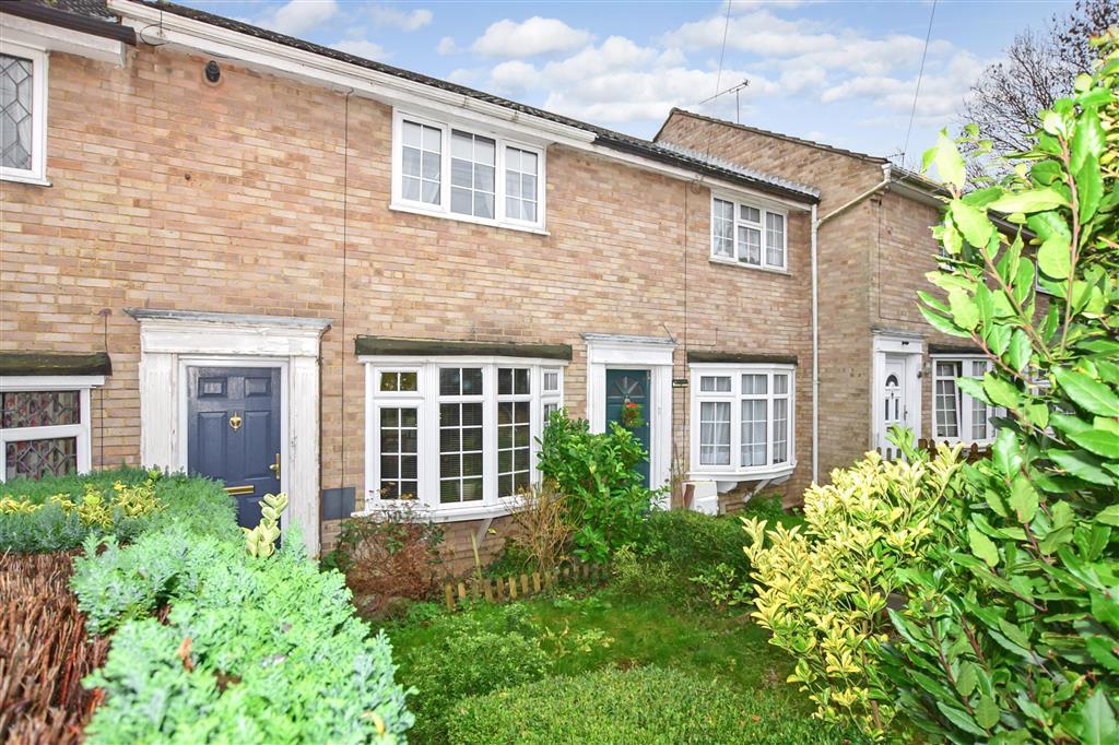 Rushdean Road, Strood, Rochester, Kent 2 bed terraced house £220,000