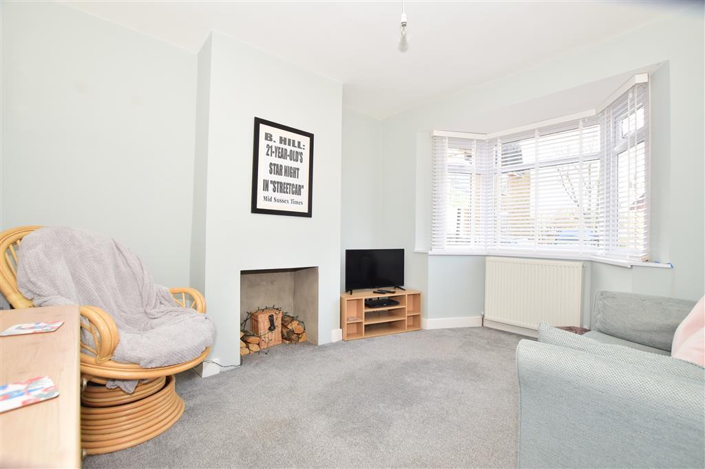 Parklands Road, Hassocks, West Sussex 2 bed terraced house £350,000