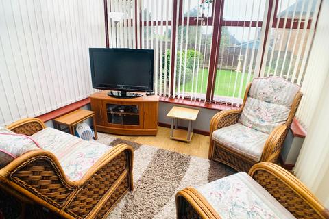 8 Headley Rise, Shirley, Solihull, B90 3QL