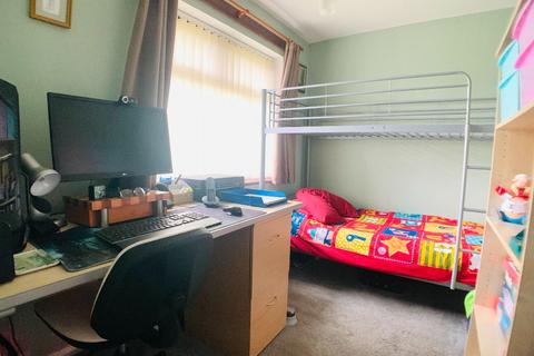 8 Headley Rise, Shirley, Solihull, B90 3QL