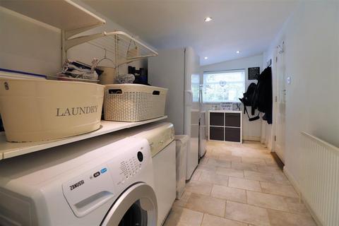 19 Spring Vale, Bexleyheath, DA7 6AR