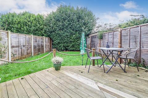 18 Upper Acres, Witham, CM8 2LA