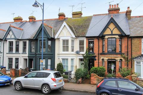 2 bedroom flat to rent, Cromwell Road, Whitstable