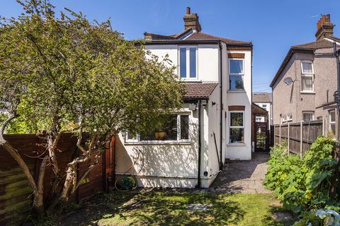 13 Harcourt Road, Bexleyheath, DA6 8AQ