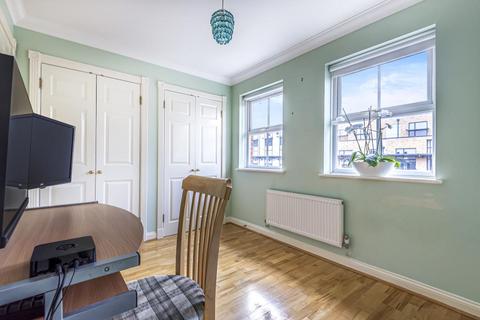 3 bedroom terraced house to rent, Stable Close,  City Centre,  OX1