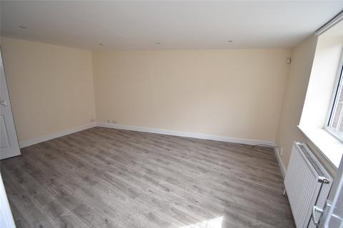 2 bedroom terraced house to rent, Dumfries Street., Luton, LU1