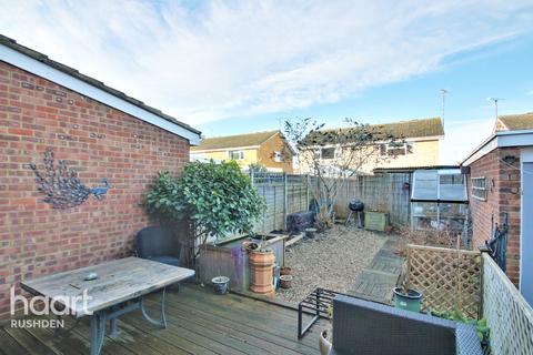 6 Byron Crescent, Rushden, NN10 6BL