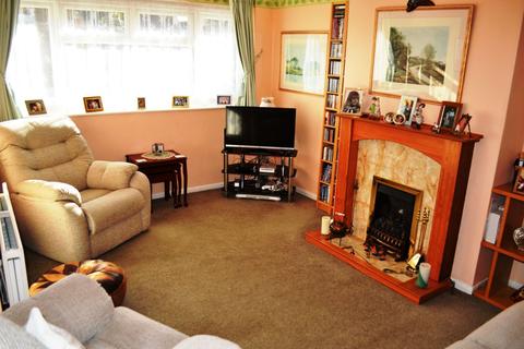 17 Brook Lane, Northampton, NN5 7HL