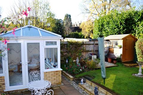 17 Brook Lane, Northampton, NN5 7HL