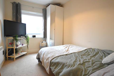 2 bedroom flat to rent, Camp Road, St Albans, AL1