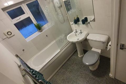 21 Talaton Close, Wolverhampton, WV9 5LR