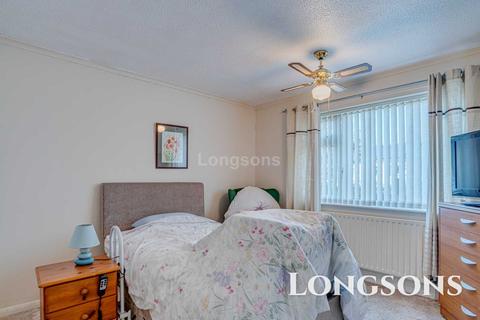 5 Elizabeth Drive, Necton, Swaffham, PE37 8NB