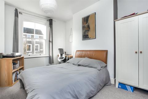 27 Horton Road, London, E8 1DP