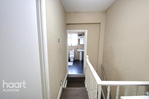 28 Eclipse Road, London, E13 8LX