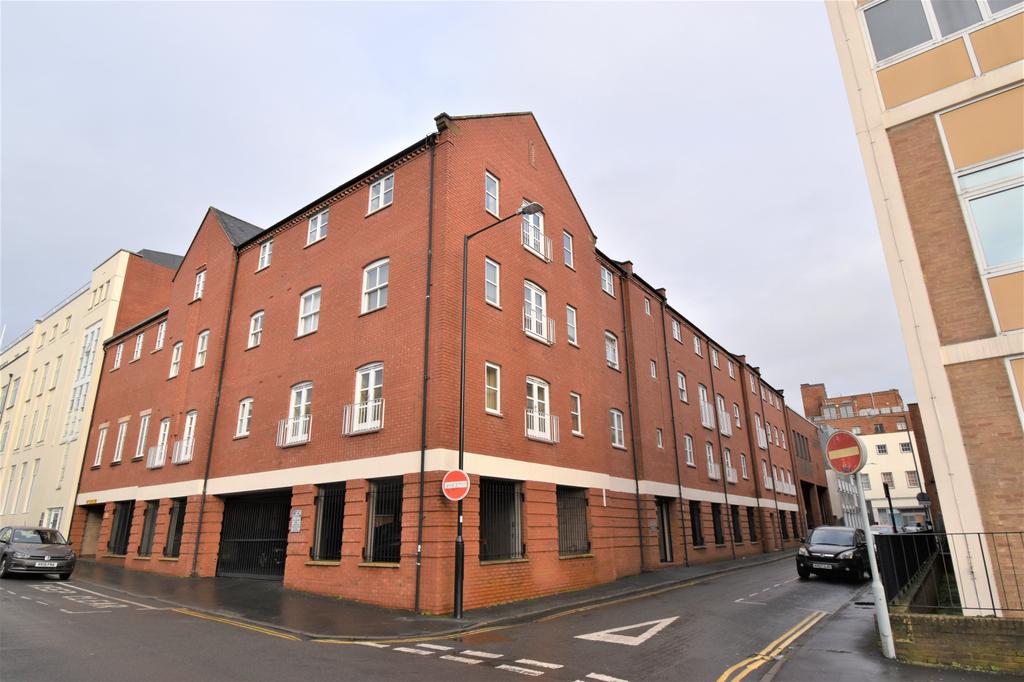 The Corner House, Windsor Place, Leamington Spa, CV32 2 bed apartment