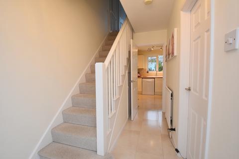 8 Elm Drive, Wincanton, BA9 9EZ