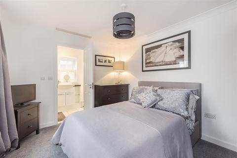 14 Abrahams Close, Amersham, HP7 9FA