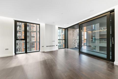 2 bedroom flat to rent, Madeira Tower, The Residence, Nine Elms, London, SW11