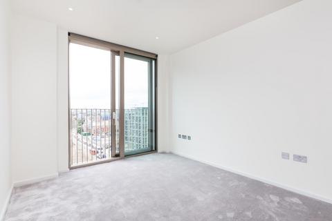 2 bedroom apartment to rent, Capital Building, Embassy Gardens, London, SW11