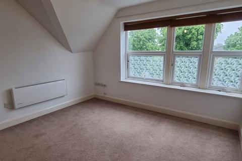 2 bedroom flat to rent, Lennard Road, Beckenham BR3