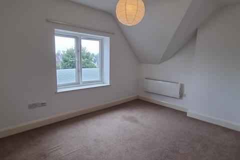 2 bedroom flat to rent, Lennard Road, Beckenham BR3