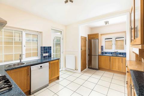 3 bedroom house to rent, Combe Park