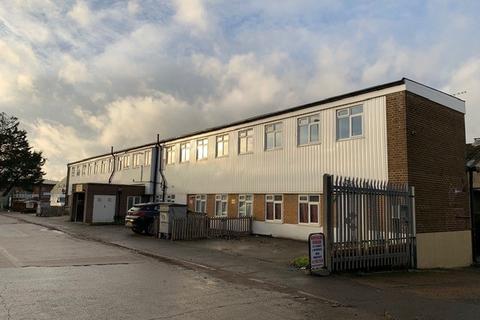 Flat 1, Ellum House, 20 Wallingford Road, Uxbridge, UB8 2FG