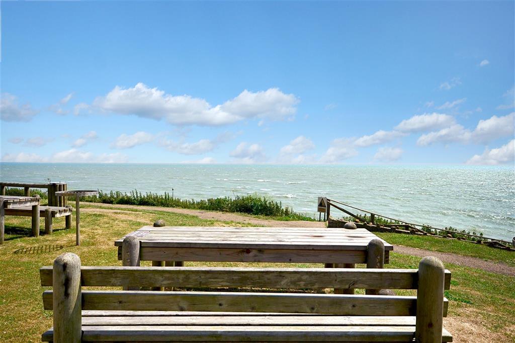 Radnor Cliff, Sandgate, Folkestone, Kent 1 bed property with land £