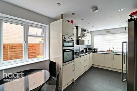 5a Blows Road, Dunstable, LU5 4DB