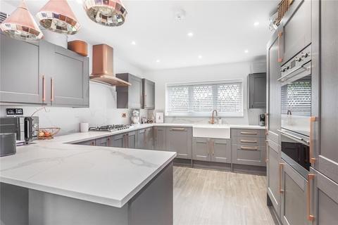 6a Muirfield Close, Watford, WD19 6LT